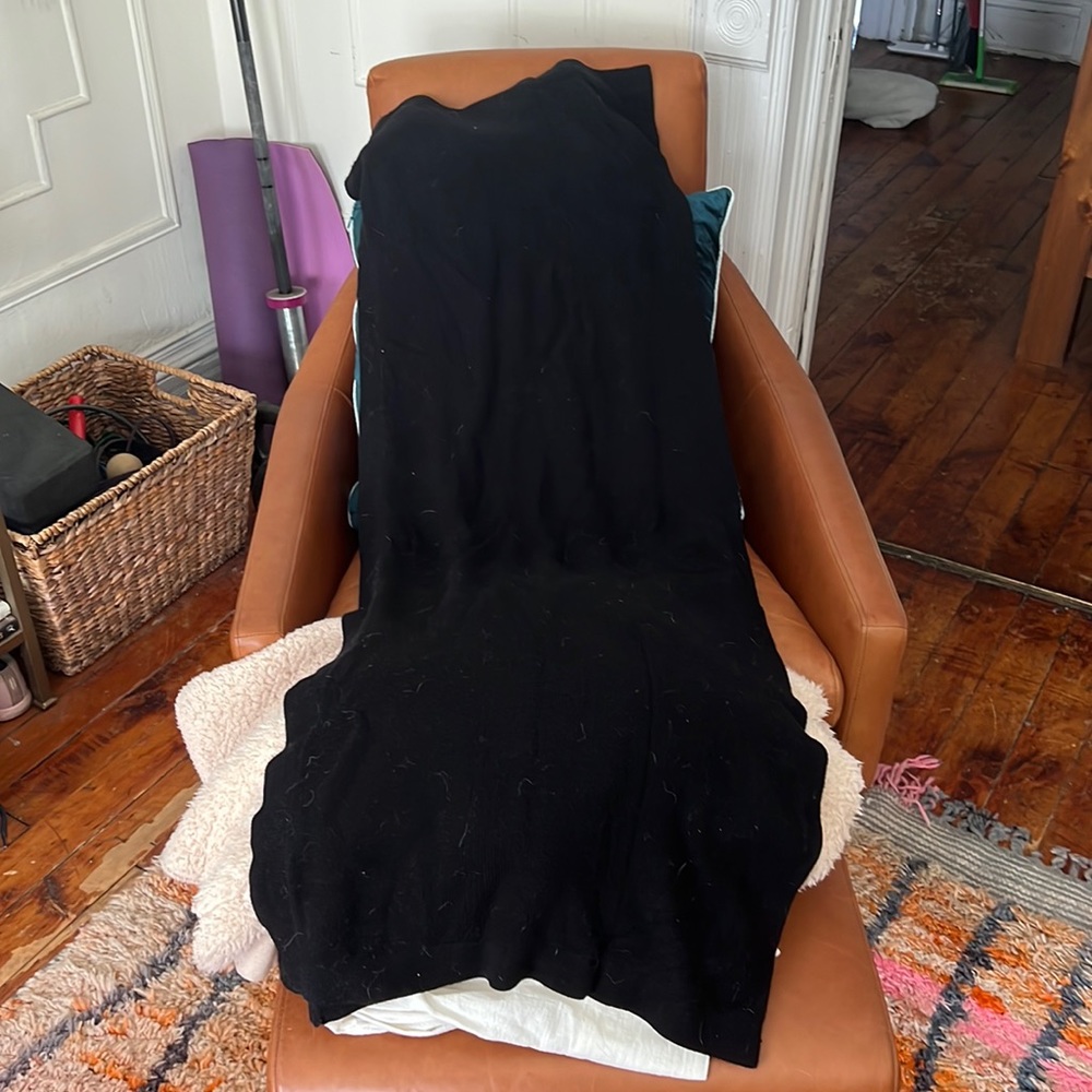 Lululemon Black sweater cape